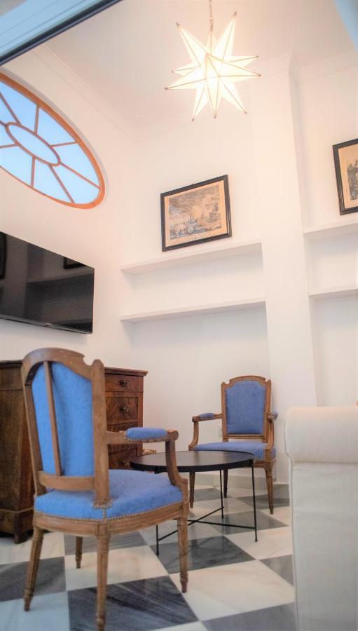 Gatu Premium Apartamento Palacio Oneto Con Jardin Privado " Preferente Mayores De 25 Anos Y Familias " El Puerto de Santa María Exteriör bild